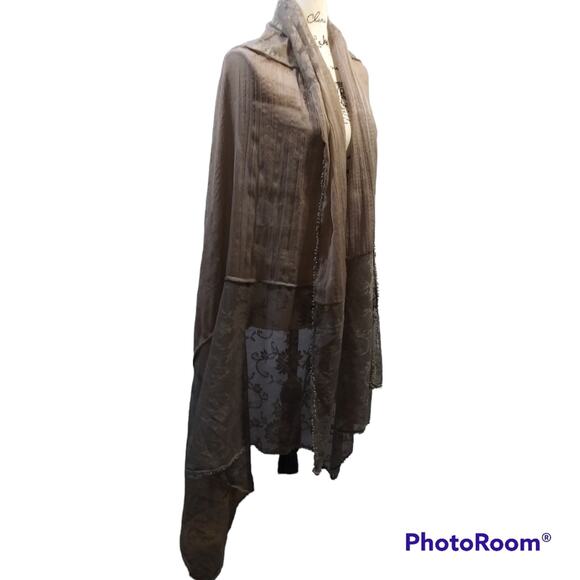 Flying Tomato Beige Lace Wrap Scarf Shawl OS - Picture 1 of 5